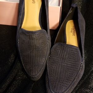 Navy Crown Vintage flats